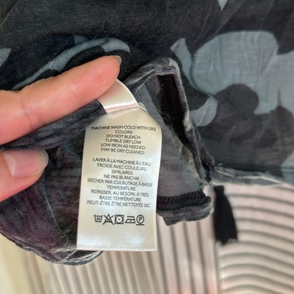 WE the FREE CAMO SHIRT - Picture 6 of 6